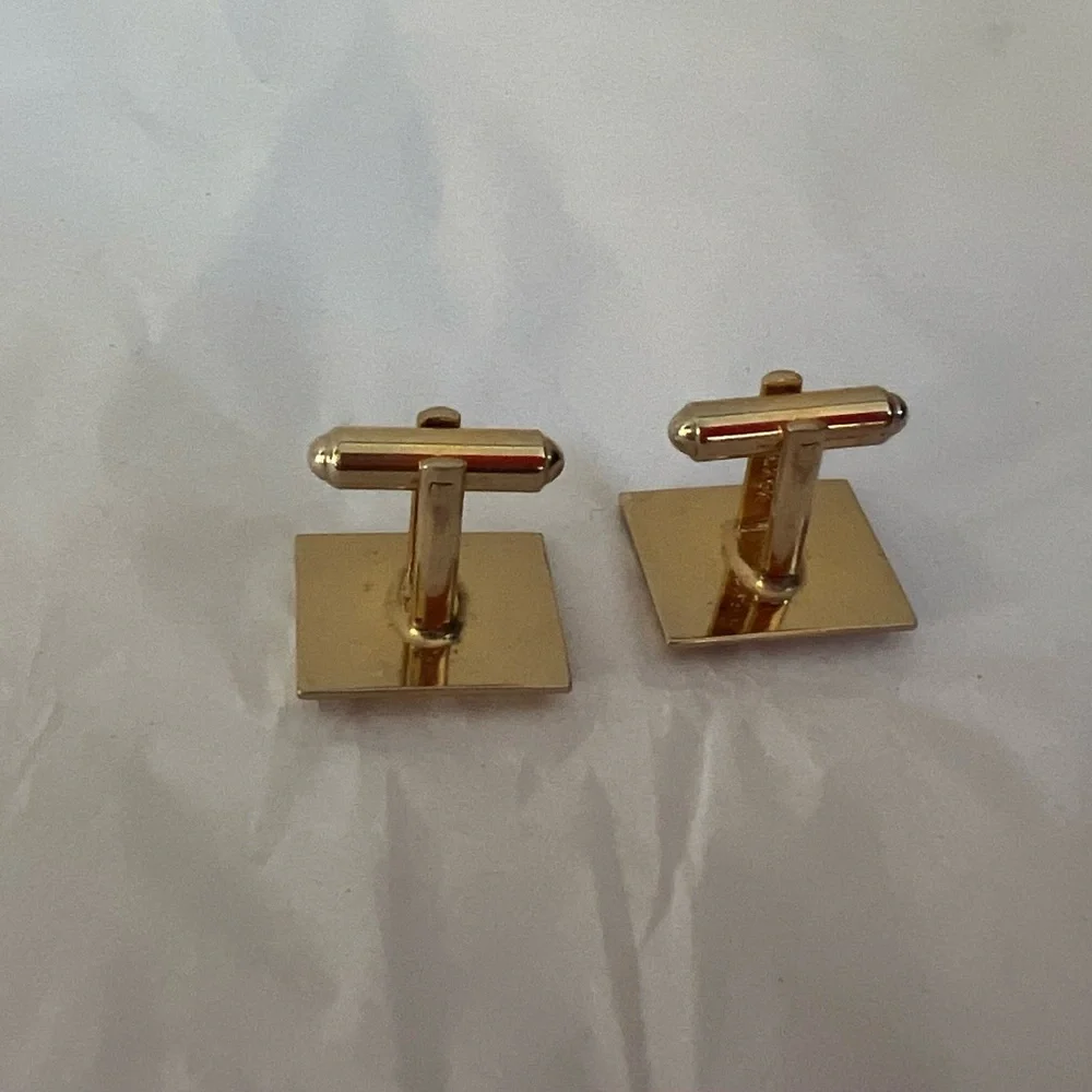 Vintage Hickok USA Gold Tone “R” Initial Cufflinks Rectangular Mid Century
